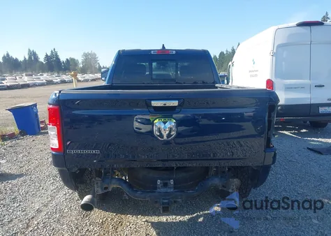 2019 Ram 1500 Big Horn/Lone Star 4X4 6'4 Box z USA, uszkodzony, nr VIN 1C6SRFMT7KN786222